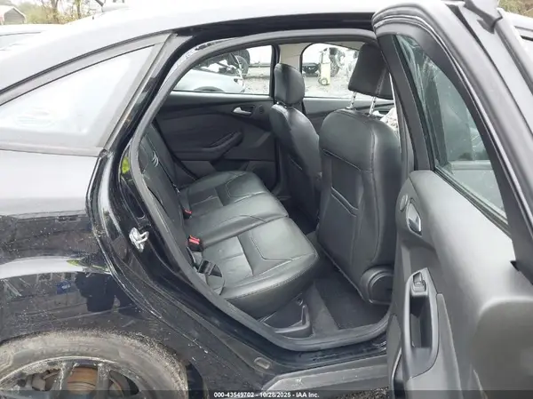 1FADP3F24GL215290 2016 FORD FOCUS - Image 8