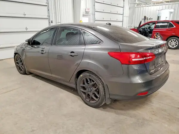 1FADP3F24GL216052 2016 FORD FOCUS - Image 2