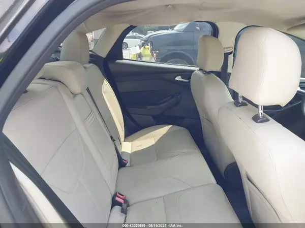1FADP3F24GL223955 2016 FORD FOCUS - Image 8