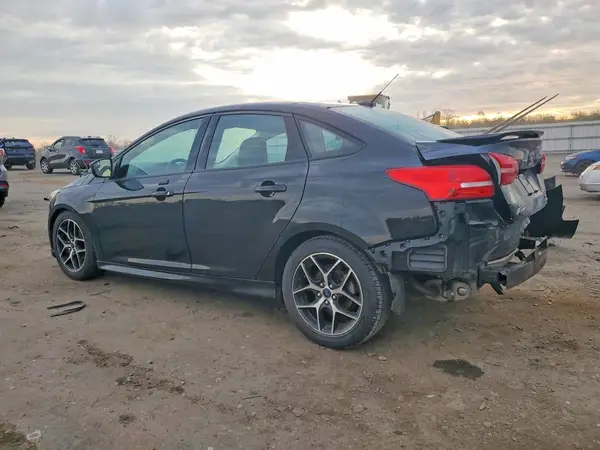 1FADP3F24GL232994 2016 FORD FOCUS - Image 2