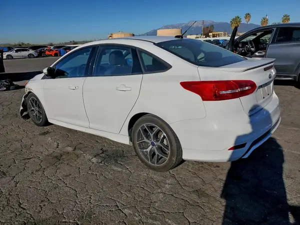 1FADP3F24GL238505 2016 FORD FOCUS - Image 2