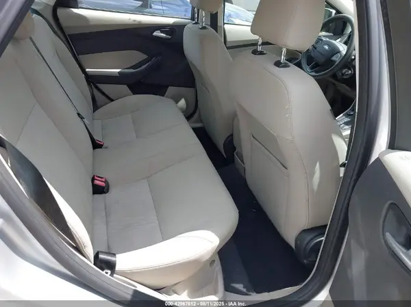 1FADP3F24GL239010 2016 FORD FOCUS - Image 8