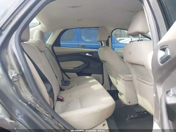 1FADP3F24GL241307 2016 FORD FOCUS - Image 8