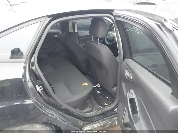 1FADP3F24GL257717 2016 FORD FOCUS - Image 8