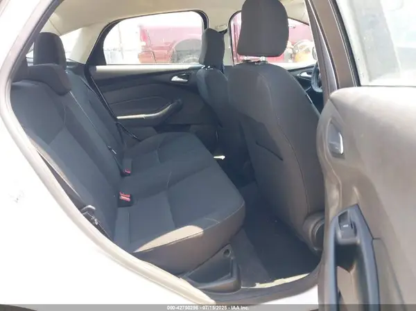 1FADP3F24GL268619 2016 FORD FOCUS - Image 8