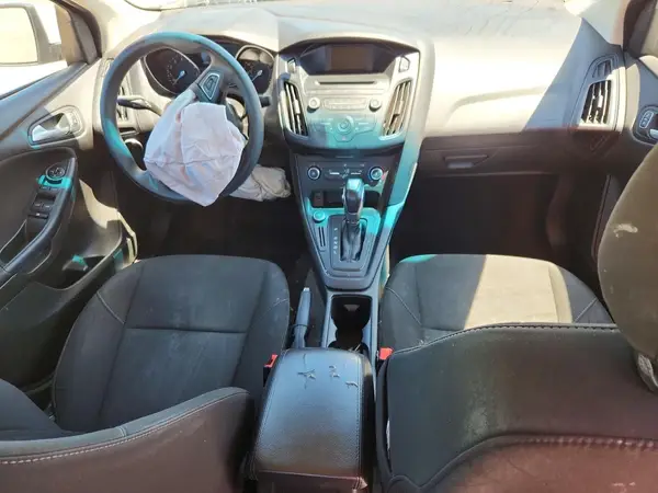 1FADP3F24GL270192 2016 FORD FOCUS - Image 8