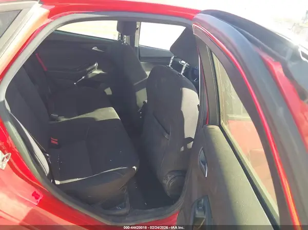 1FADP3F24GL281693 2016 FORD FOCUS - Image 8