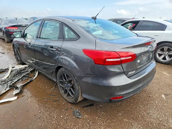 1FADP3F24GL286022 2016 FORD FOCUS - Image 2