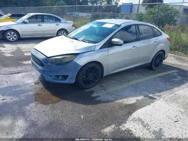 1FADP3F24GL320976 2016 FORD FOCUS - Image 2