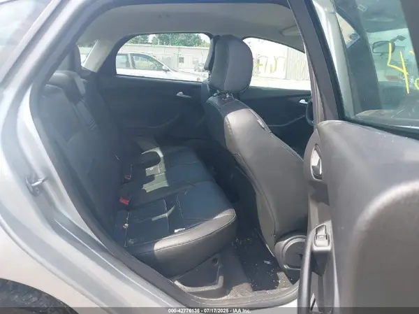 1FADP3F24GL321187 2016 FORD FOCUS - Image 8