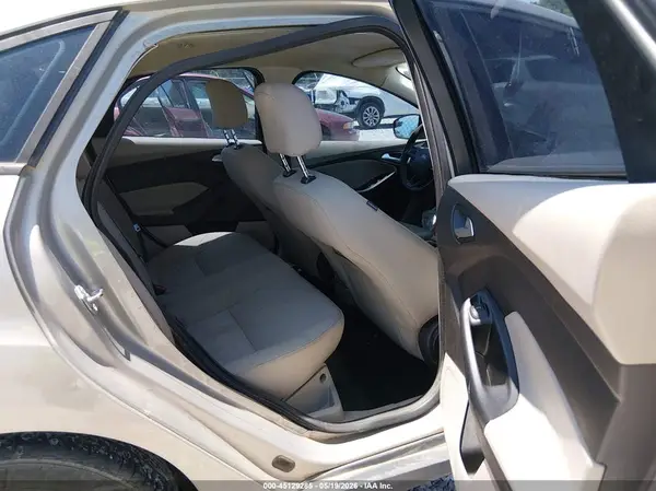 1FADP3F24GL356196 2016 FORD FOCUS - Image 8