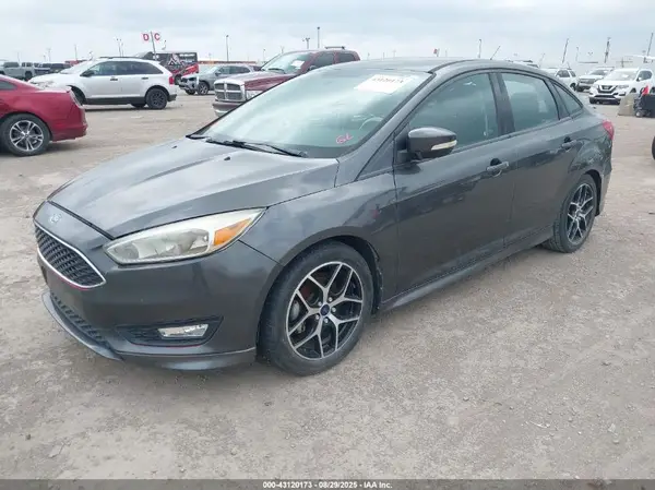 1FADP3F24GL360636 2016 FORD FOCUS - Image 2