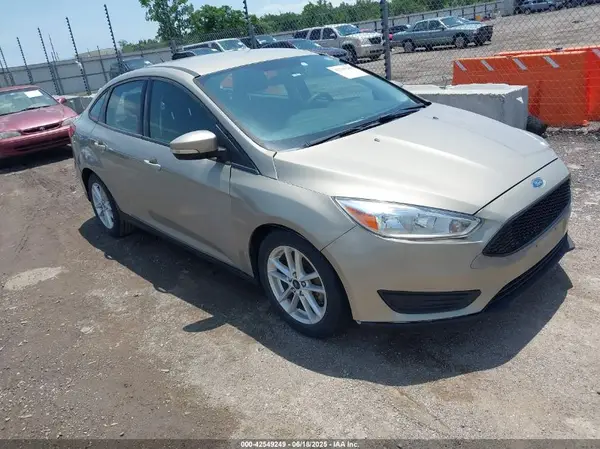 1FADP3F24GL365819 2016 FORD FOCUS - Image 1