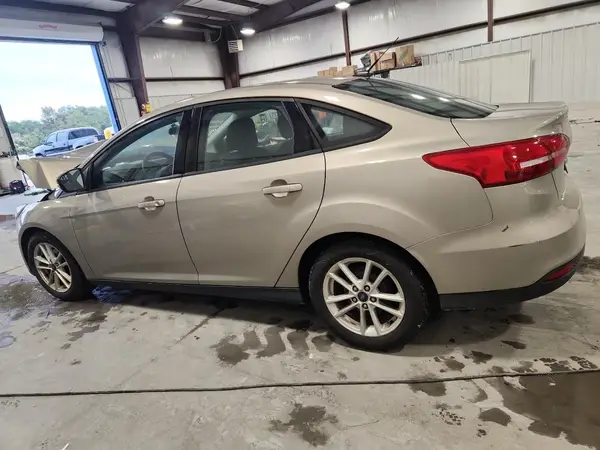 1FADP3F24GL381504 2016 FORD FOCUS - Image 2