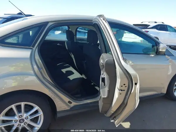 1FADP3F24GL395886 2016 FORD FOCUS - Image 8