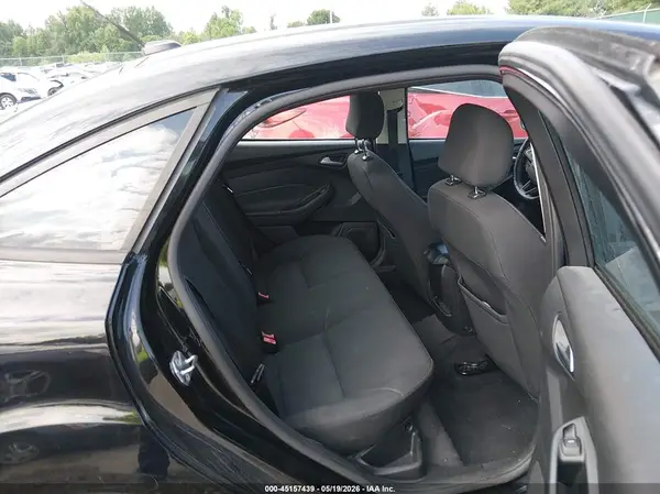 1FADP3F24GL404215 2016 FORD FOCUS - Image 8