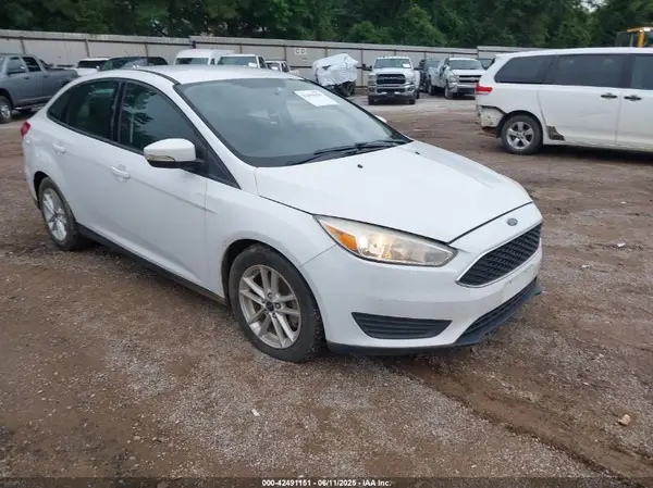 1FADP3F24HL204937 2017 FORD FOCUS - Image 1