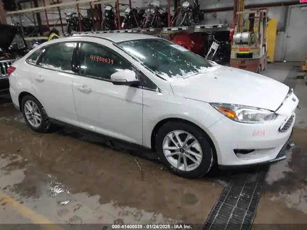1FADP3F24HL219177 2017 FORD FOCUS - Image 1