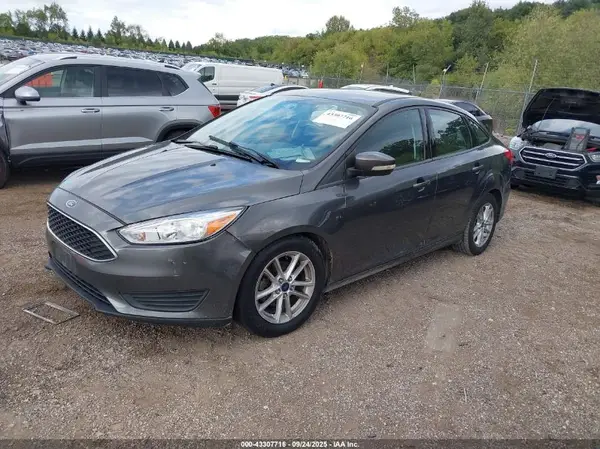 1FADP3F24HL242894 2017 FORD FOCUS - Image 2