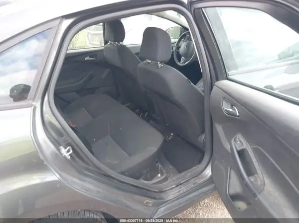 1FADP3F24HL242894 2017 FORD FOCUS - Image 8