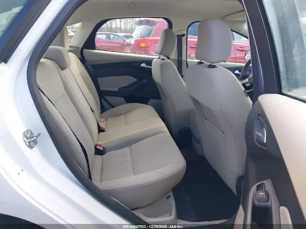 1FADP3F24HL266175 2017 FORD FOCUS - Image 8