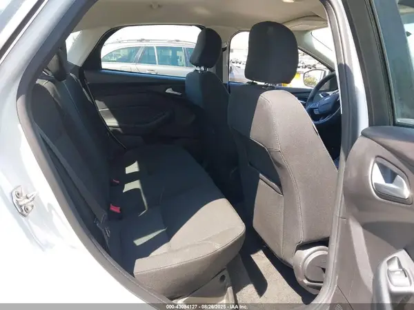 1FADP3F24HL278844 2017 FORD FOCUS - Image 8
