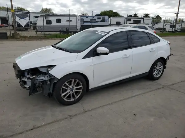 1FADP3F24HL285566 2017 FORD FOCUS - Image 1