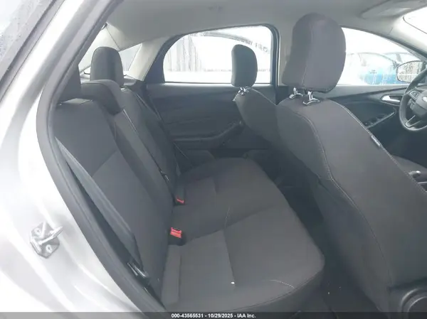 1FADP3F24HL286846 2017 FORD FOCUS - Image 8