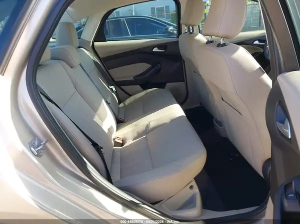 1FADP3F24HL299127 2017 FORD FOCUS - Image 8