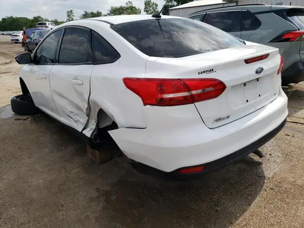 1FADP3F24HL323586 2017 FORD FOCUS - Image 2