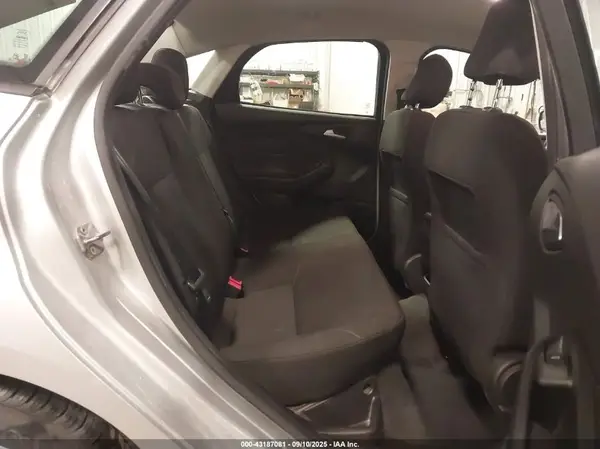1FADP3F24HL325063 2017 FORD FOCUS - Image 8