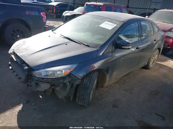 1FADP3F24HL325810 2017 FORD FOCUS - Image 2