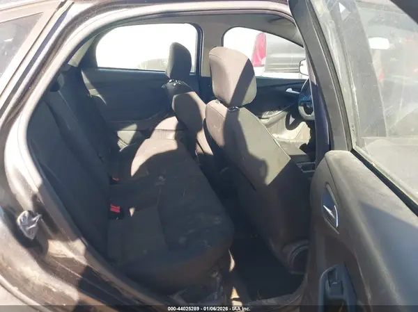 1FADP3F24HL325810 2017 FORD FOCUS - Image 8