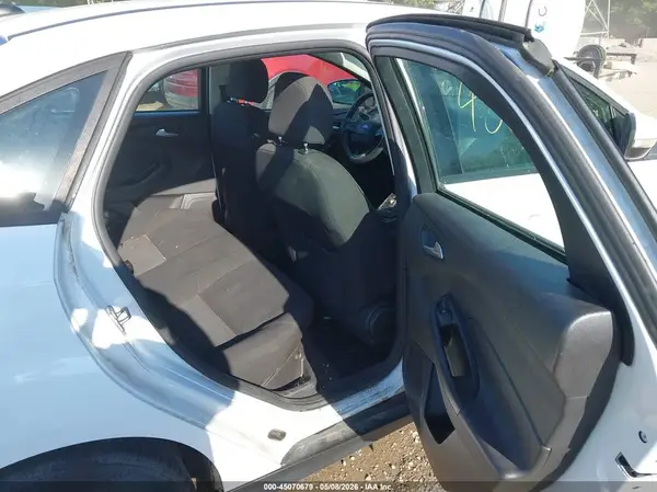 1FADP3F24HL328173 2017 FORD FOCUS - Image 8