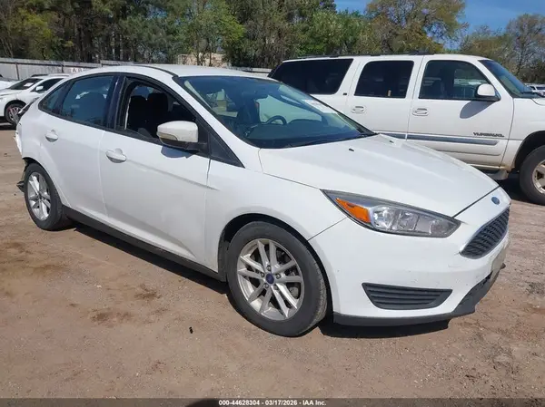 1FADP3F24HL328447 2017 FORD FOCUS - Image 1
