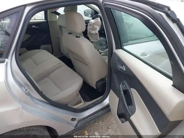 1FADP3F24HL332076 2017 FORD FOCUS - Image 8