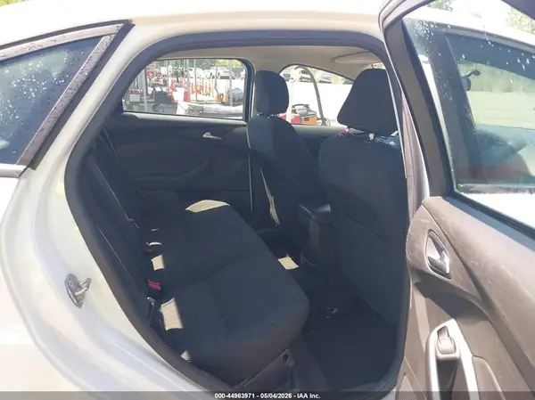 1FADP3F24HL337892 2017 FORD FOCUS - Image 8