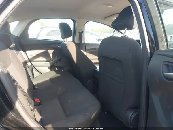 1FADP3F24HL339822 2017 FORD FOCUS - Image 8