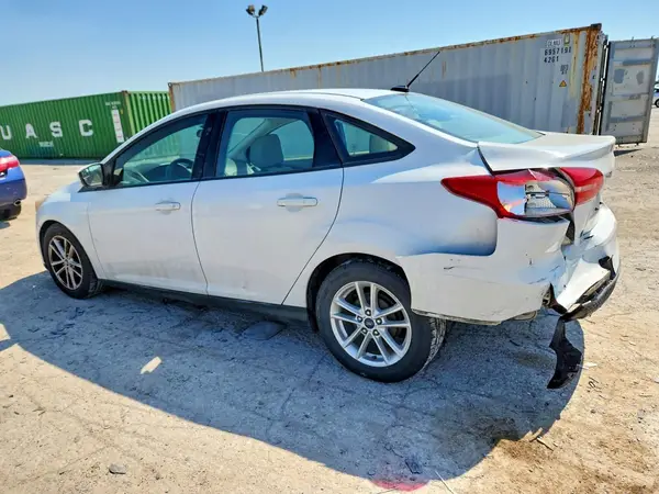 1FADP3F24JL201509 2018 FORD FOCUS - Image 2