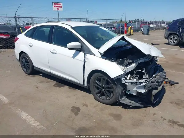 1FADP3F24JL231447 2018 FORD FOCUS - Image 1