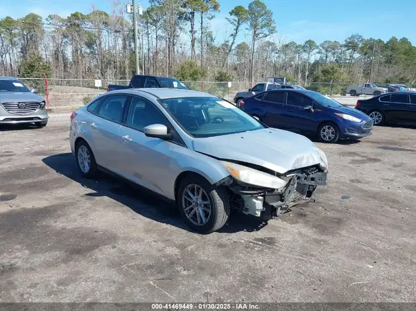 1FADP3F24JL237037 2018 FORD FOCUS - Image 1