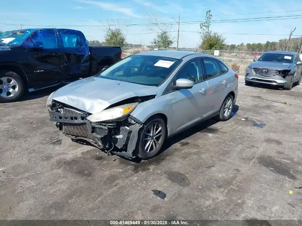 1FADP3F24JL237037 2018 FORD FOCUS - Image 2