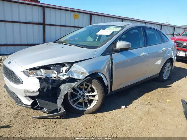 1FADP3F24JL237071 2018 FORD FOCUS - Image 2