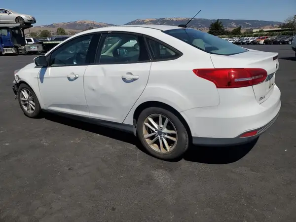 1FADP3F24JL237474 2018 FORD FOCUS - Image 2