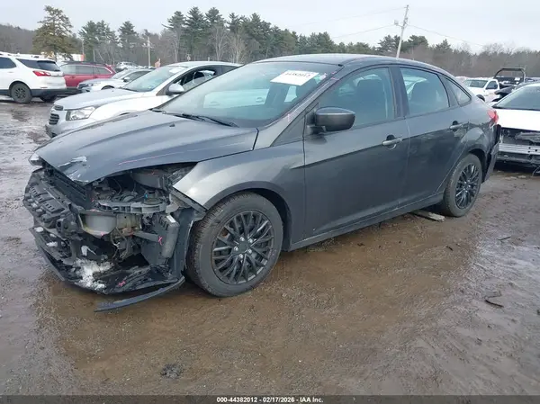1FADP3F24JL237653 2018 FORD FOCUS - Image 2