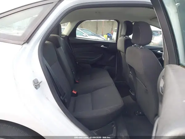 1FADP3F24JL251259 2018 FORD FOCUS - Image 8