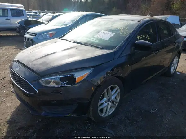 1FADP3F24JL252802 2018 FORD FOCUS - Image 2
