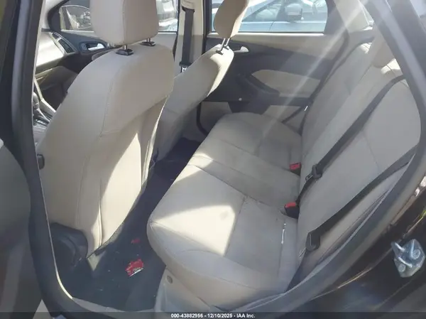 1FADP3F24JL252802 2018 FORD FOCUS - Image 8