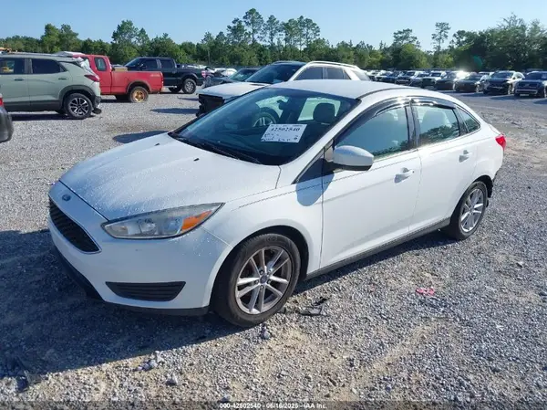 1FADP3F24JL256204 2018 FORD FOCUS - Image 2