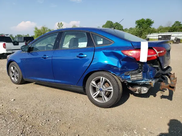 1FADP3F24JL257613 2018 FORD FOCUS - Image 2